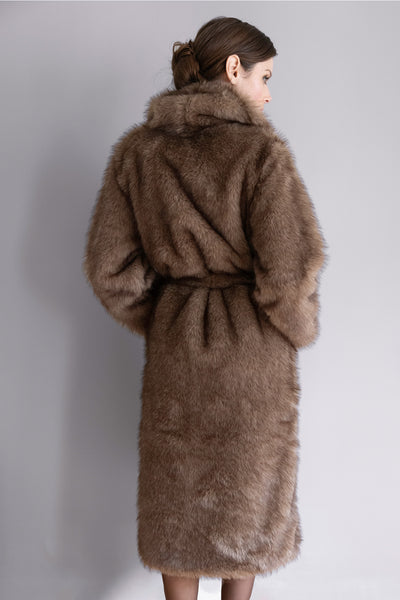 Manteau Alina en Fourrure Marron – Long Manteau Ceinturé, Élégance Hiver
