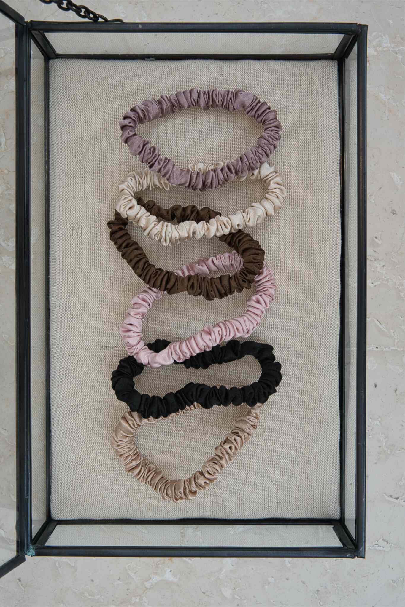 Composition de 6 Scrunchies en Soie de Mûrier 100%