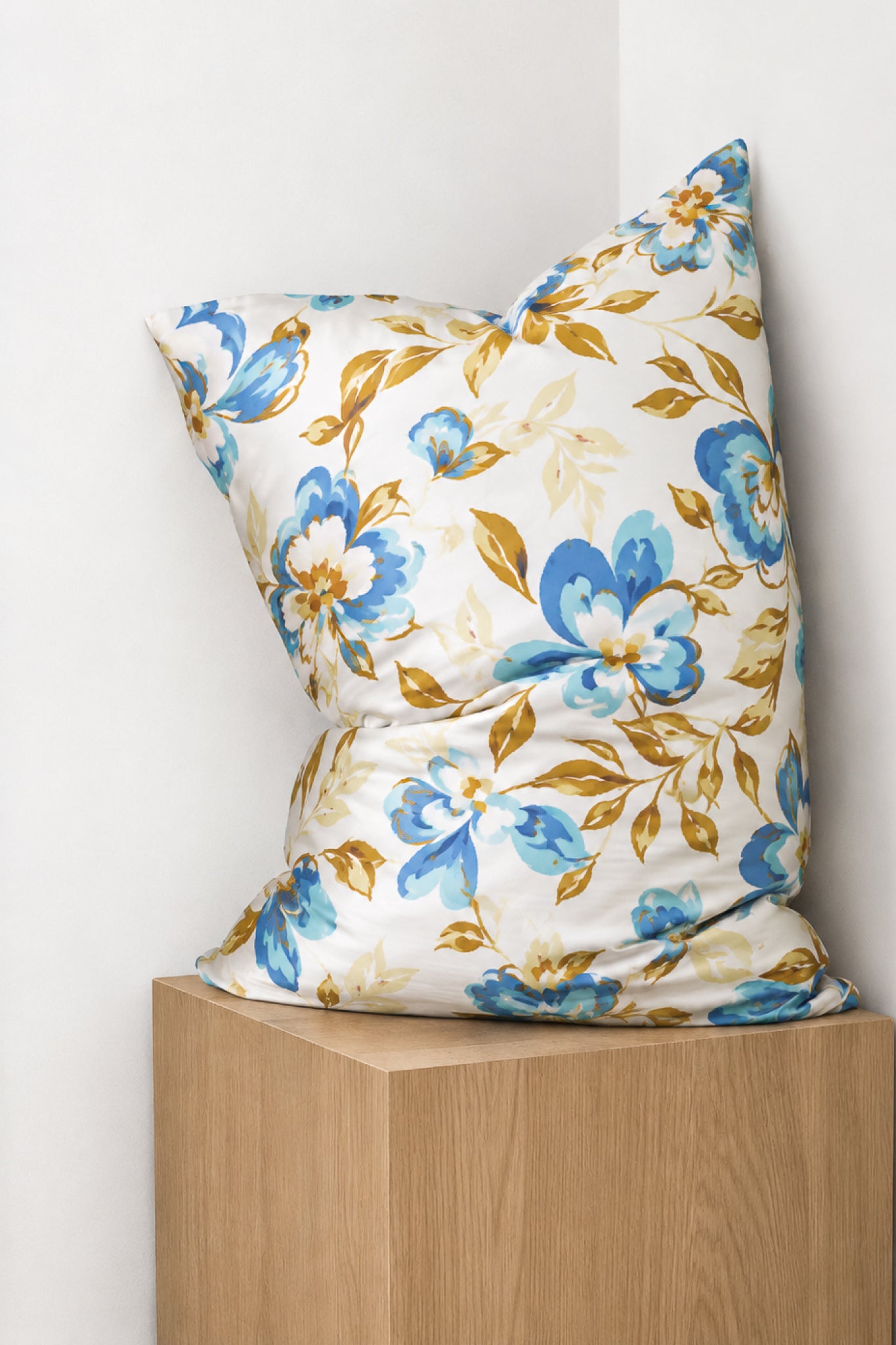 Bleu Floral